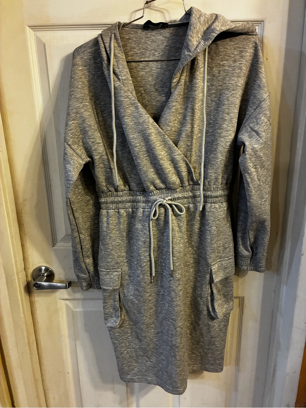 Chicme Woman’s Gray Hoodie V-Neck sweatshirt knit Drawstring Dress, Size: M